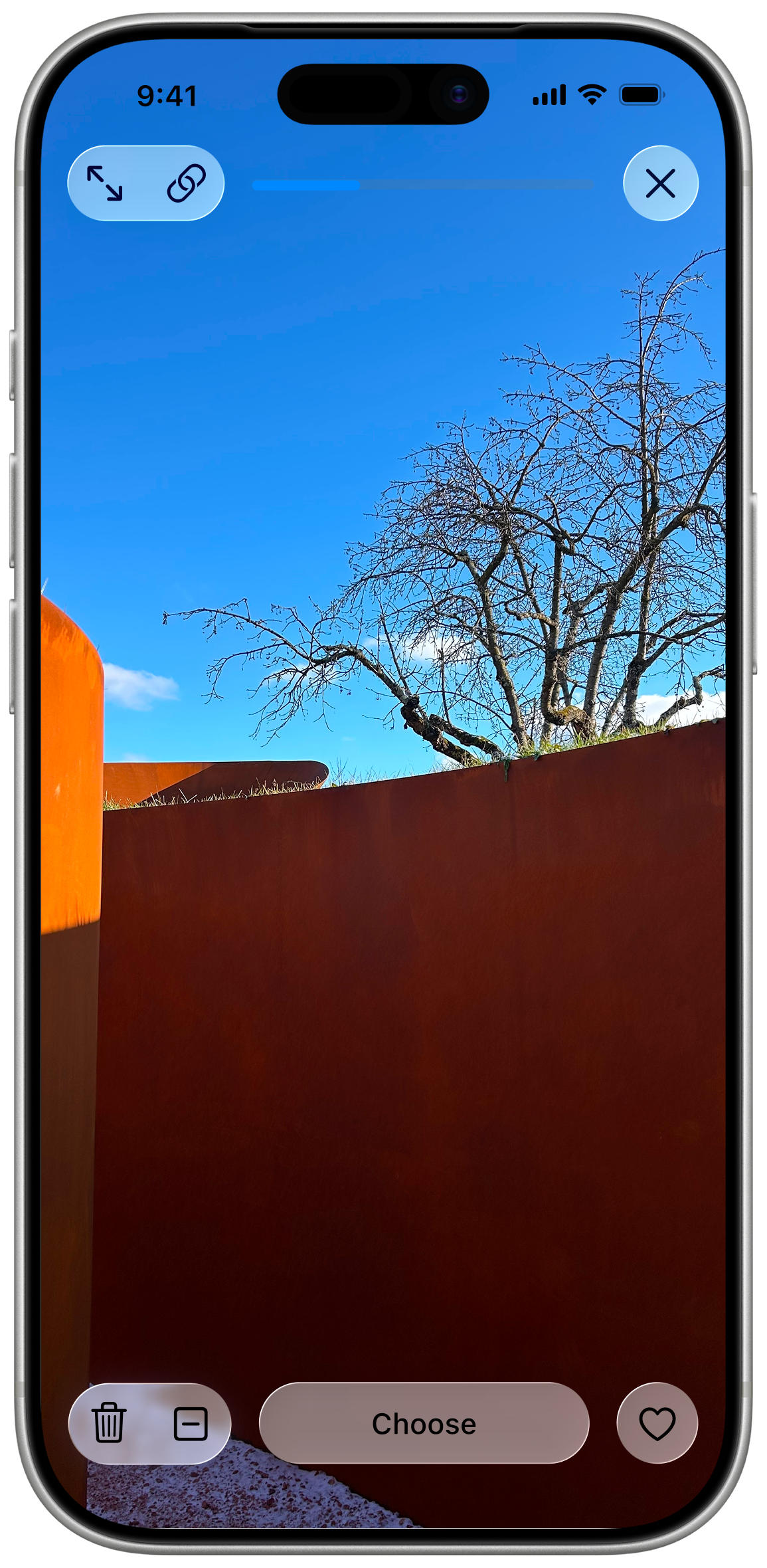 Favopic app running on iPhone